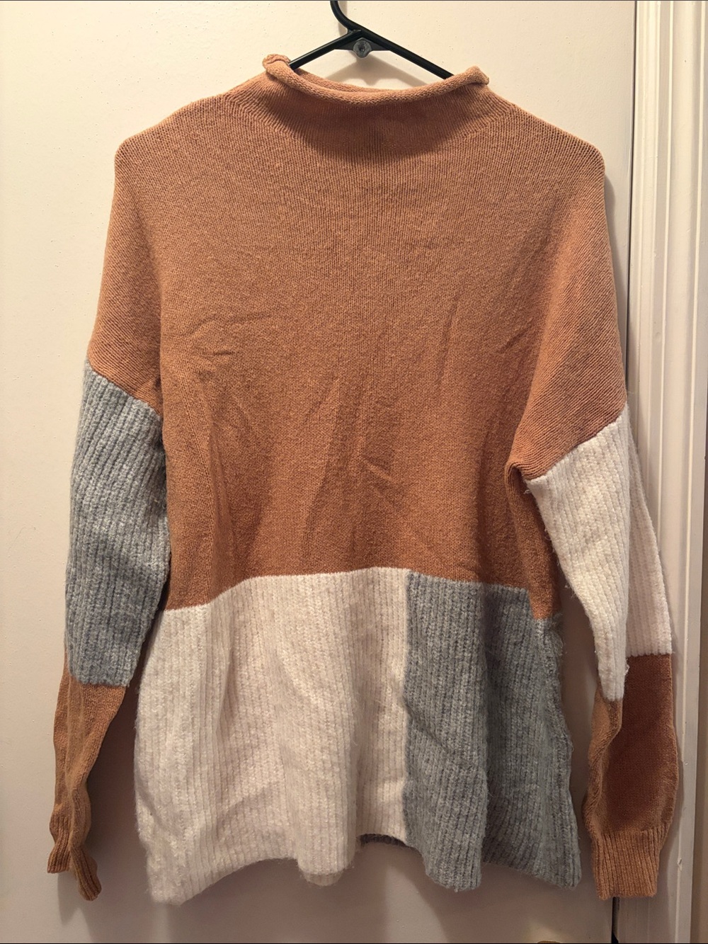 Versona Colorblock Mock Neck Sweater in Tan, Cream & Gray
